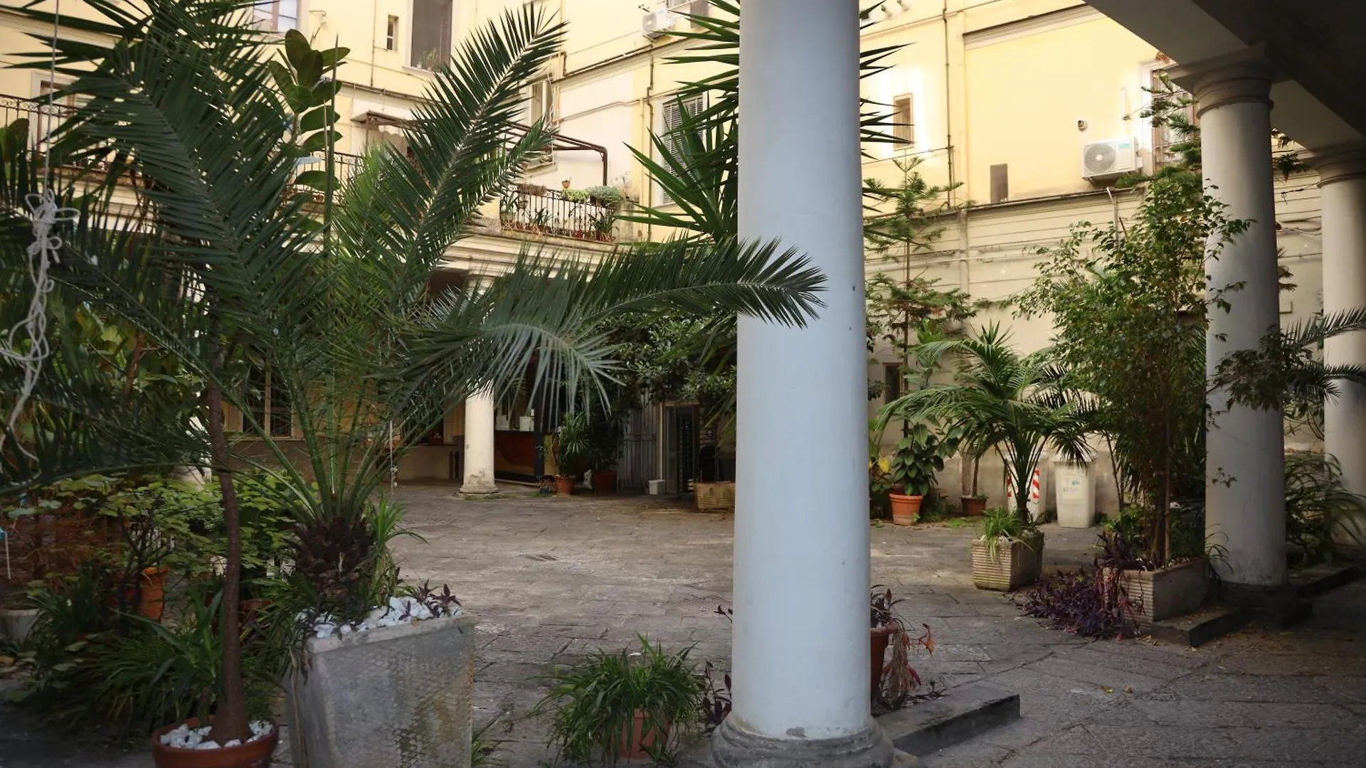 B&B Mimela Napoli 0*, Naples Italy